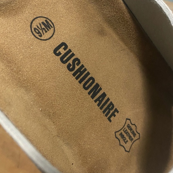 Cushionaire Beige Sandals 9.5 - Picture 2 of 8